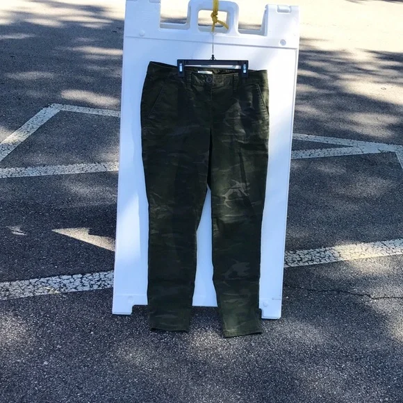 Ann Taylor LOFT Julie Olive Green Camo Trousers Pants Button Back Pockets 10 - Picture 10 of 15